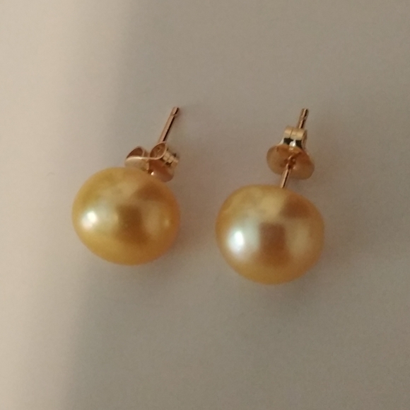 14k Gold Natural 10/11m Golden Pearl Stud Earrings - Picture 10 of 13